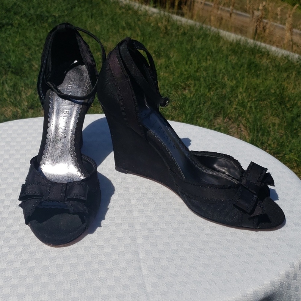 White House Black Market   Heels Size 8